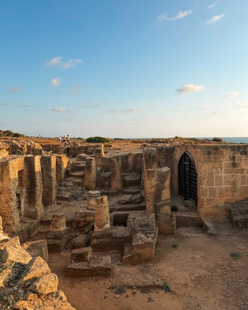 Küpros, Paphos: kuningate hauakambrid