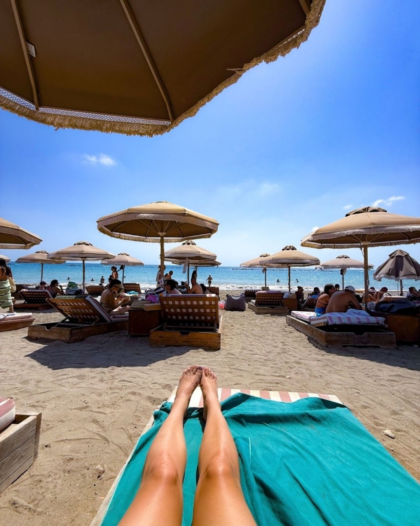 Küpros, Paphos: Cabana rannabaar ja lamamistoolid